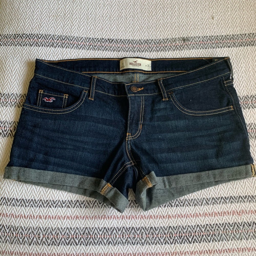 Hollister Low Rise Midi Length Shorts